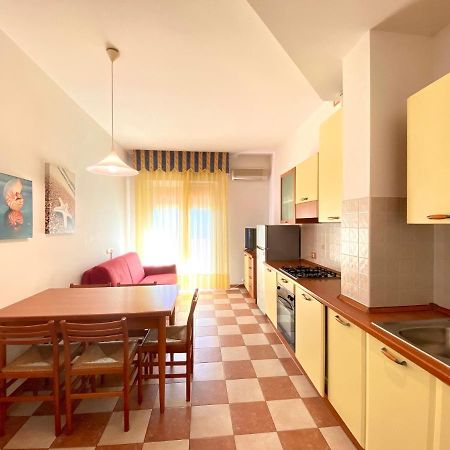 Appartamenti Adriana Carraro Immobiliare - Family Apartments Лидо ди Йезоло Екстериор снимка