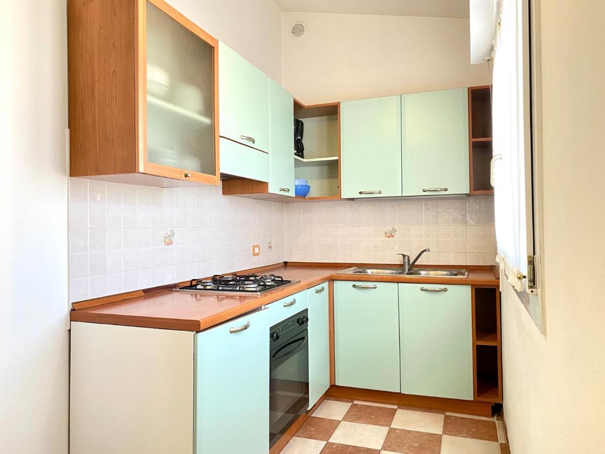 Appartamenti Adriana Carraro Immobiliare - Family Apartments Лидо ди Йезоло Екстериор снимка