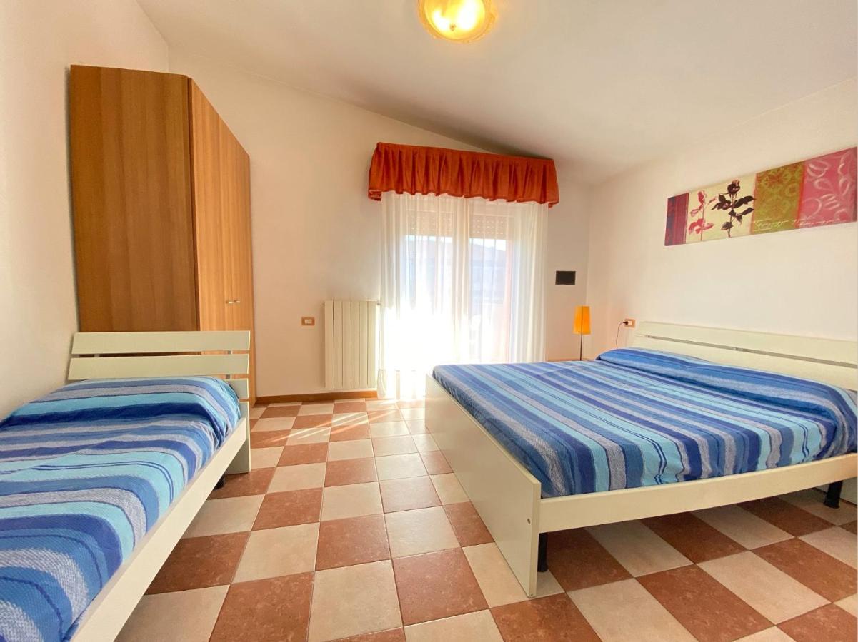 Appartamenti Adriana Carraro Immobiliare - Family Apartments Лидо ди Йезоло Екстериор снимка
